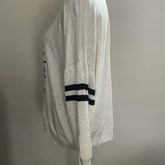 ❤️only 1x left❗️ Plus Size Santa Dog Holiday Top - Picture 6 of 11